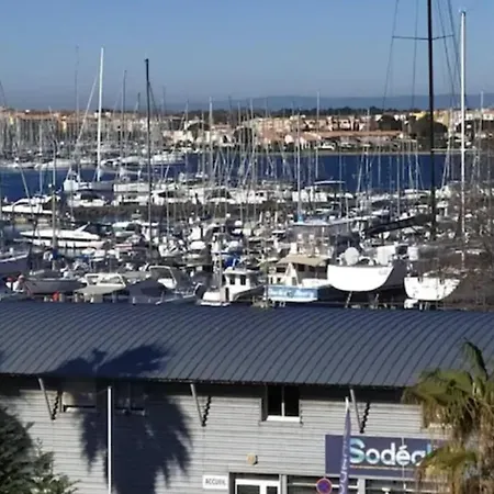With Nice View On The Port アグド